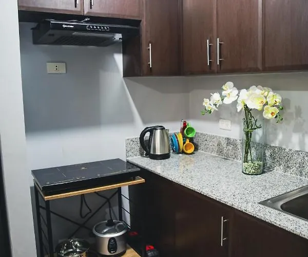 The Bat Cave At Manhattan Parkway Araneta Cubao Apartamento Manila