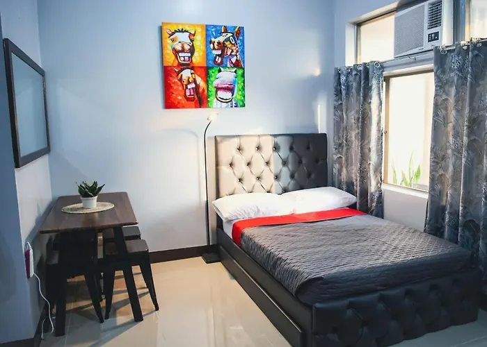 The Bat Cave At Manhattan Parkway Araneta Cubao * Manila
